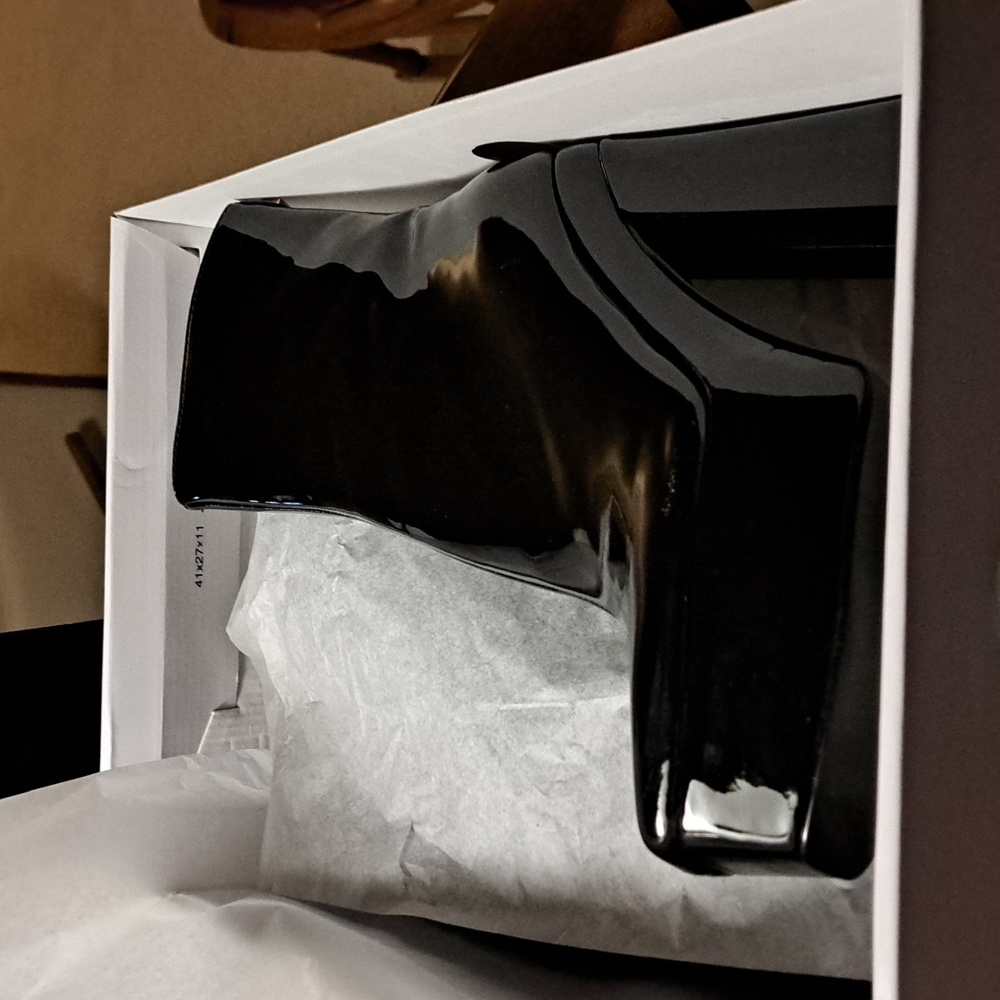 FLASH SALE Guess blk boots Byra 6.5 - Picture 10 of 10